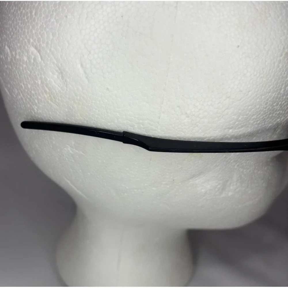 Vintage Gargoyle Black Sunglasses - Rubber Nose Piece